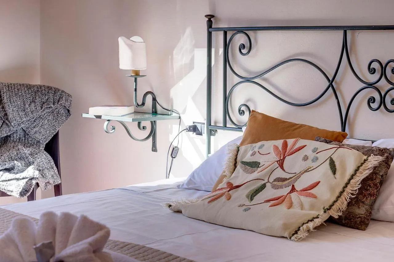Guendalina Apartment By Mamo Florence