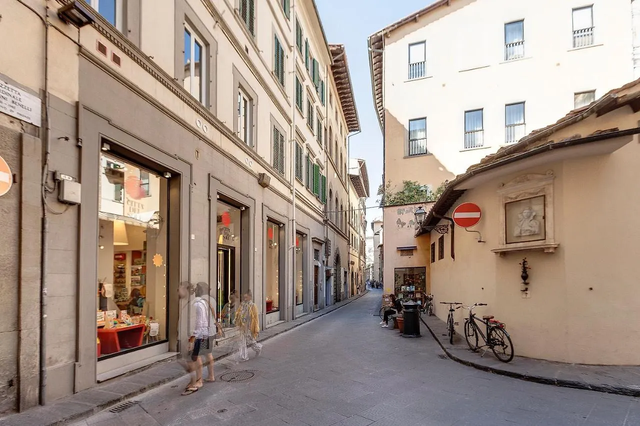 Guendalina Apartment By Mamo Florence